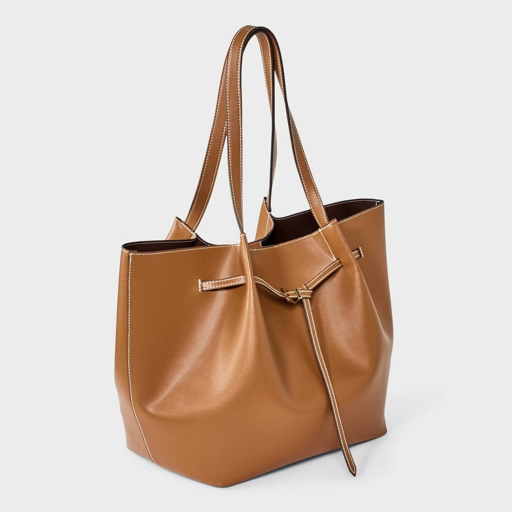 Aunstuff Classic Buckle Accent Tote Bag